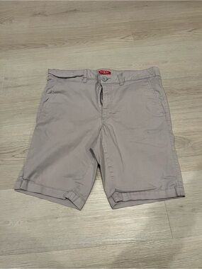 GUESS Men's Light Taupe Flat Front Shorts
